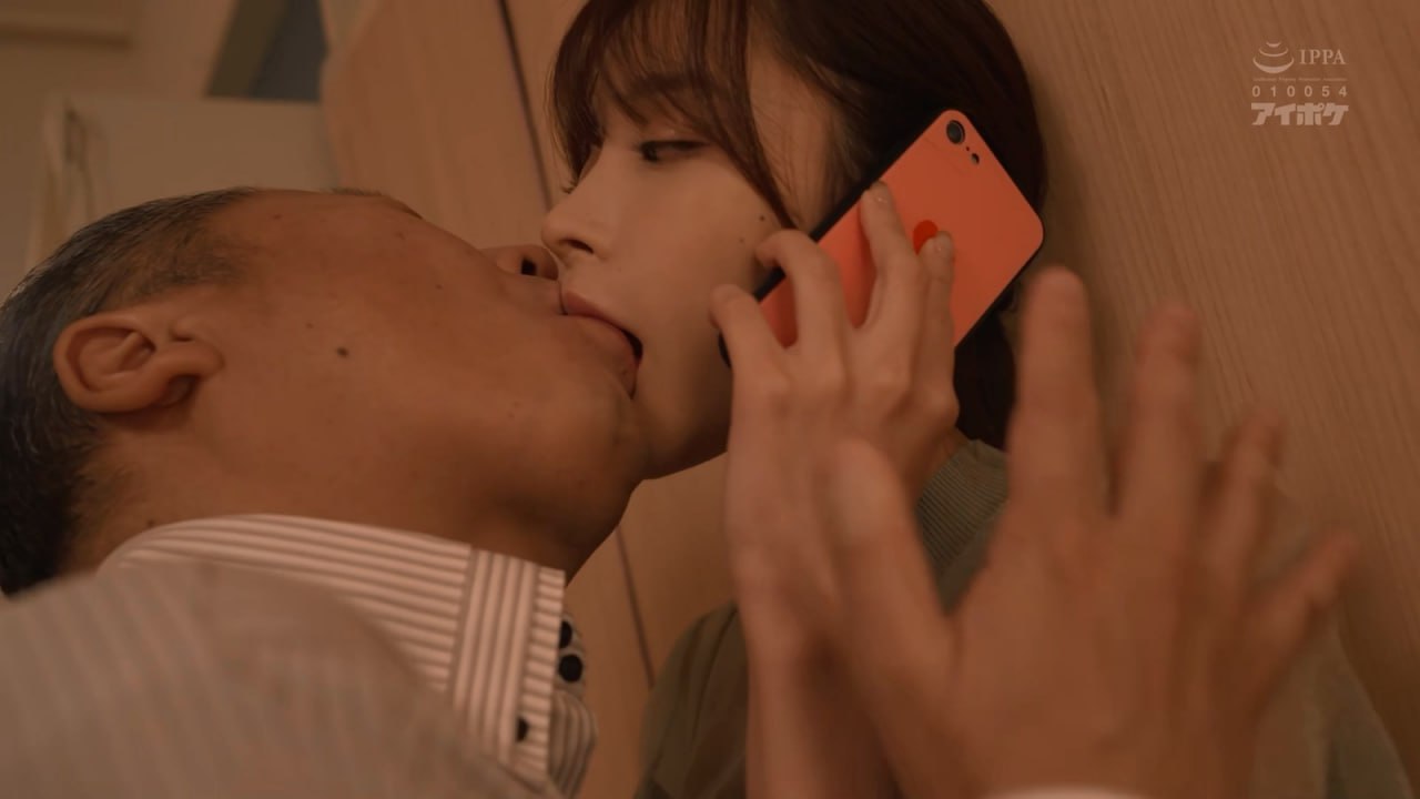 MEYD-838 リアル夫婦NTRドキュメント第2弾 夫が仕組んだ寝取られ不倫旅行 夫には見せたことのない初音み